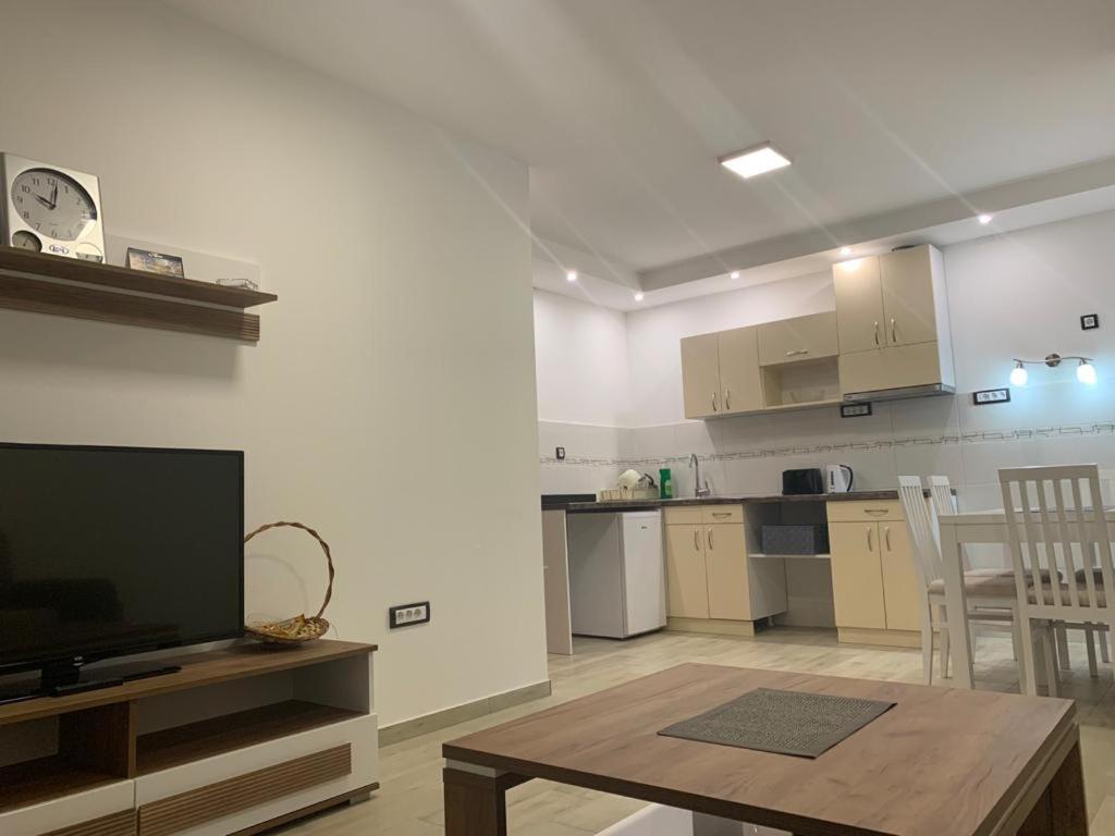 Mm Apartmani Belgrade Extérieur photo