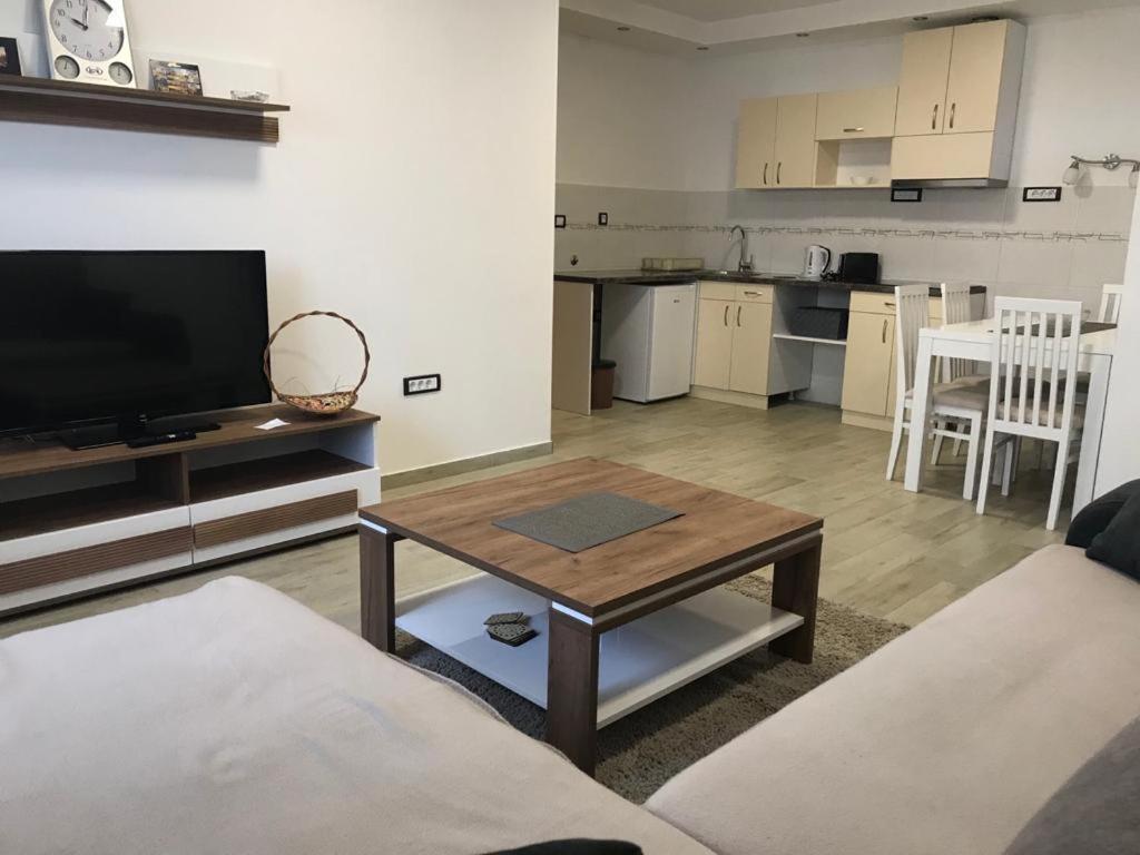 Mm Apartmani Belgrade Extérieur photo