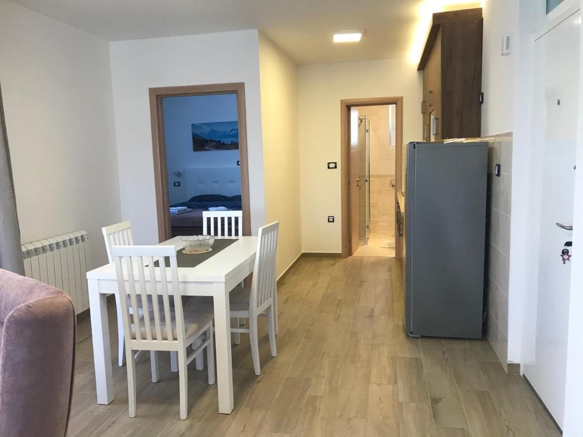 Mm Apartmani Belgrade Extérieur photo